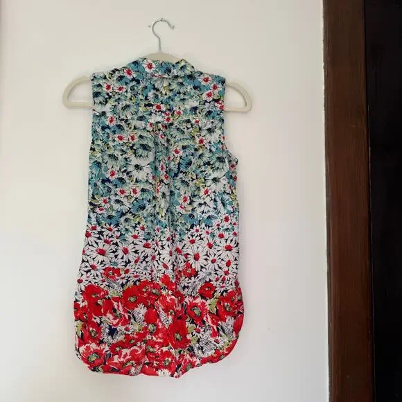 Limited Edition Conversations by Anthropologie 6/52 Floral Sleeveless Top - Picture 2 of 7